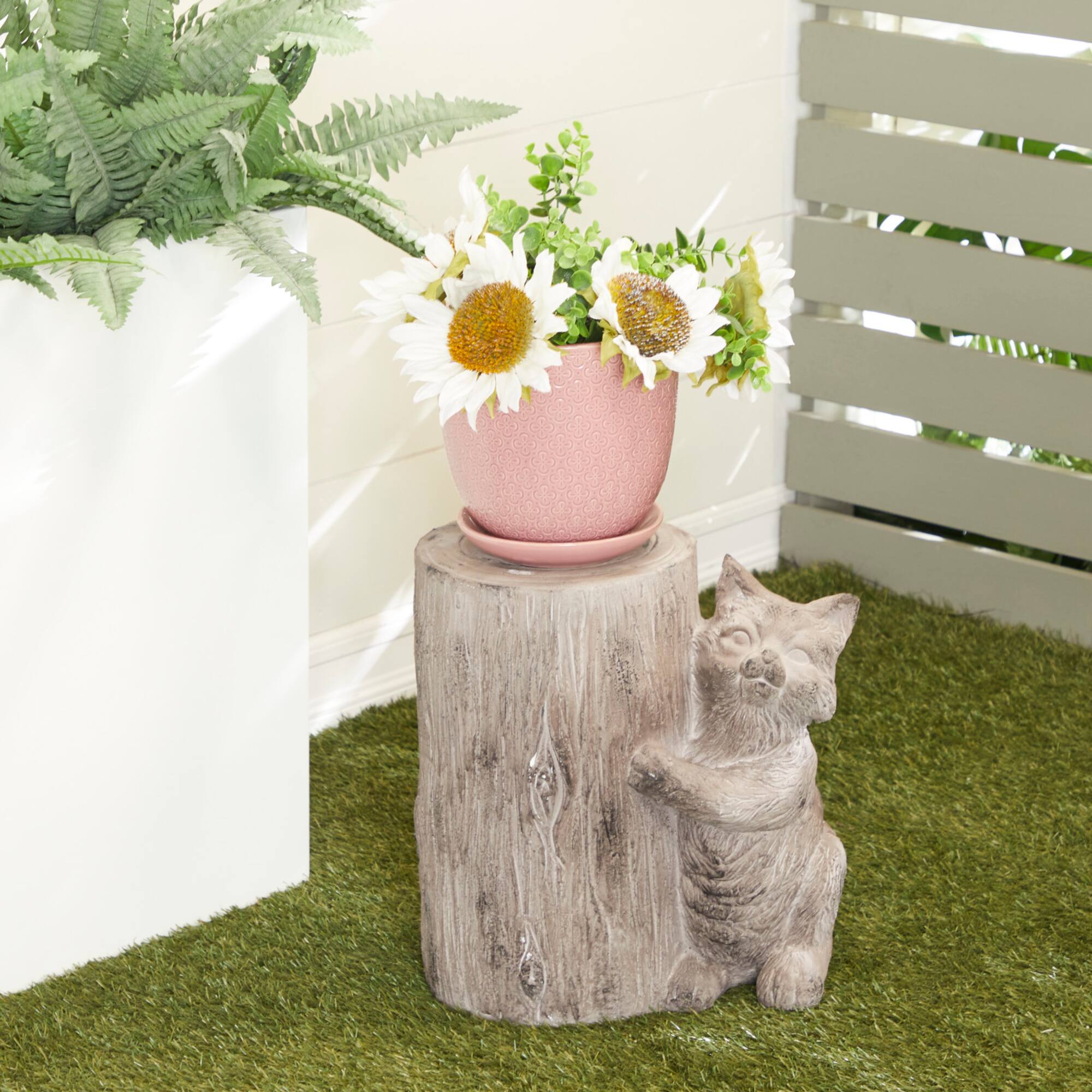 Brown MGO Modern Farmhouse Garden Sculpture, 15" x 14" x 10"